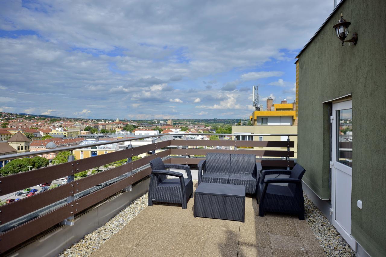 Panoráma City Apartman Pécs Exterior foto